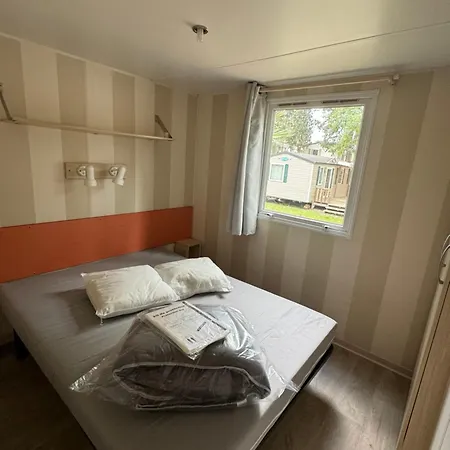 Campsite Mobil-home Le Manosely Confort 6 Pers Climatise